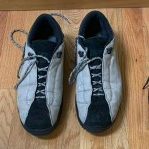 Mens Merrell shoes. Beige and black